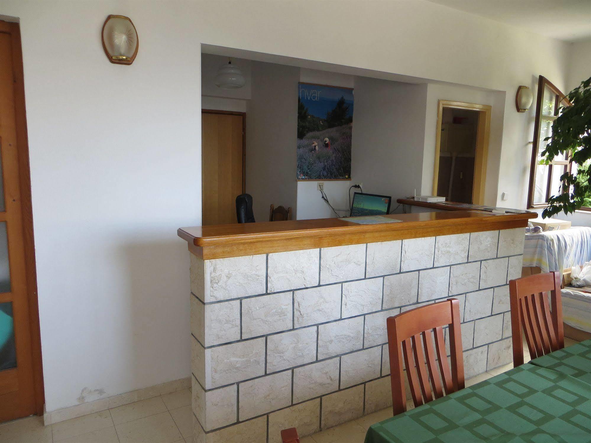 And Rogosic Apartamento Hvar Town