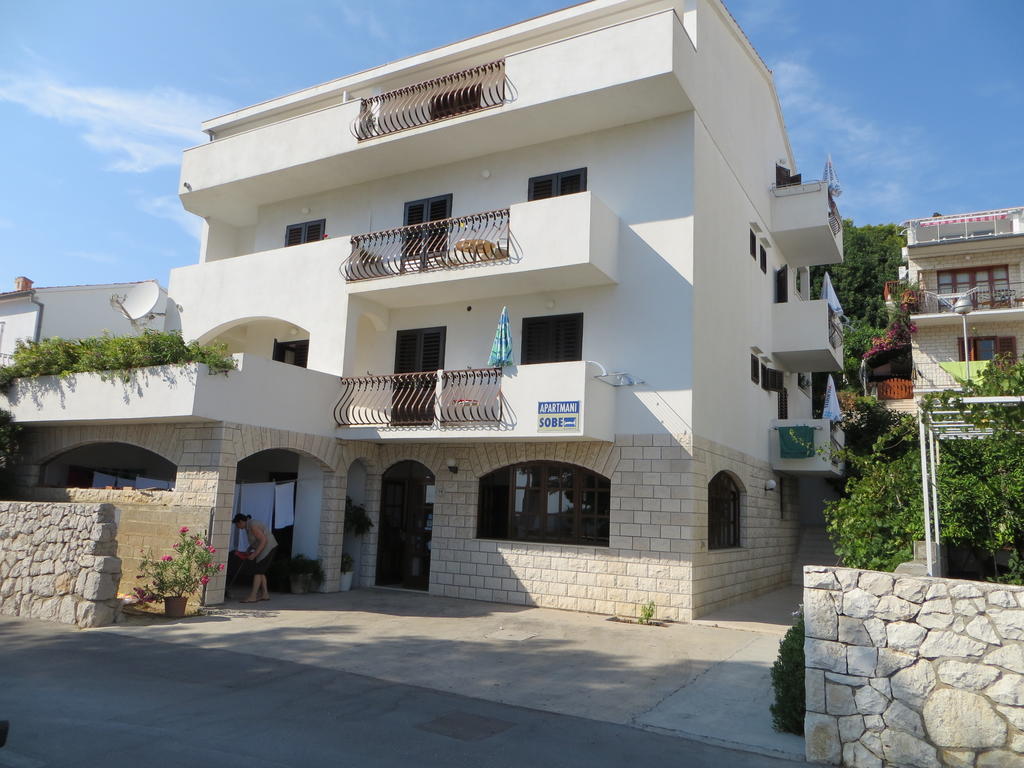 And Rogosic Apartamento